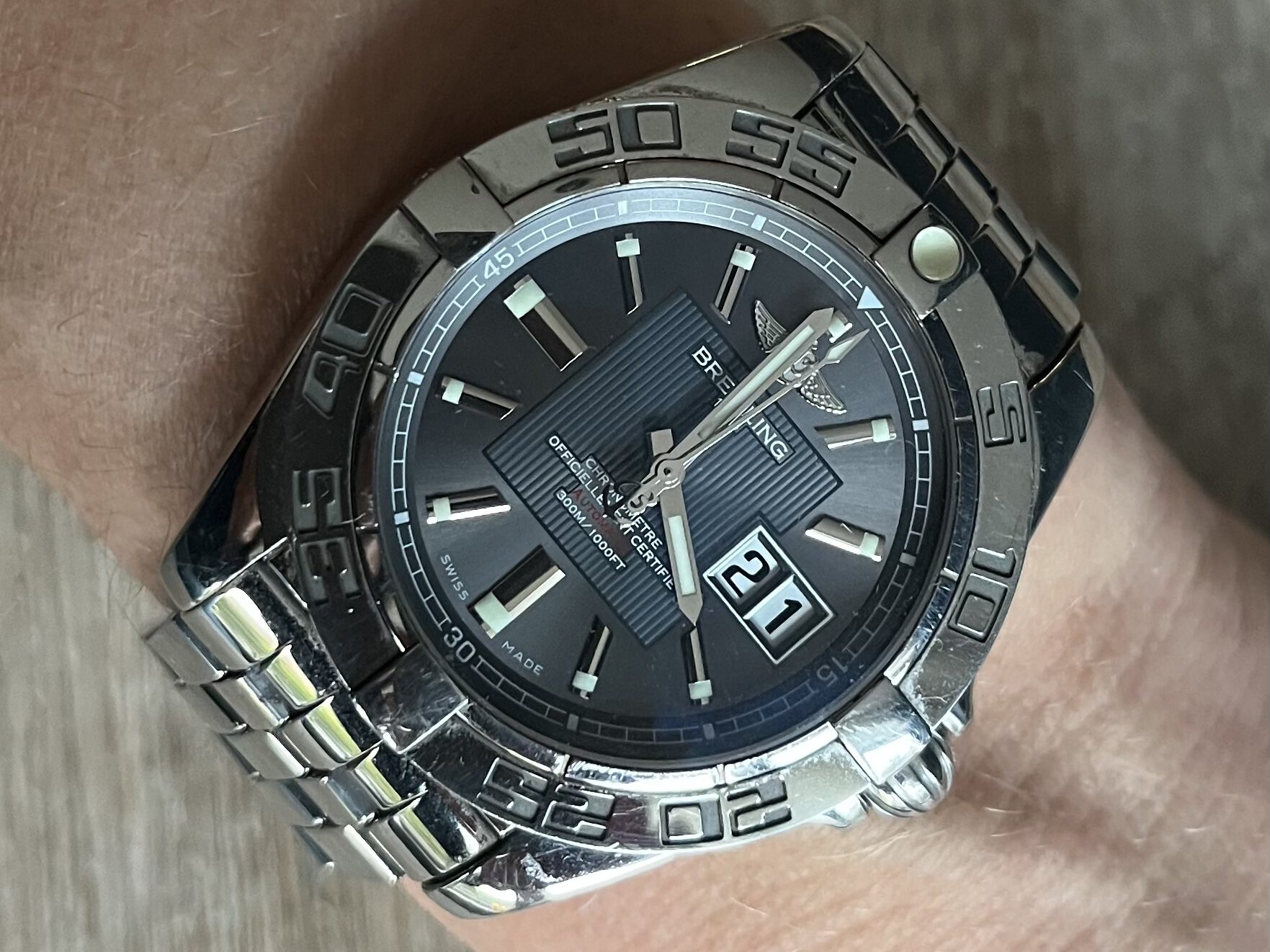 Tijd voor een klassieker: Breitling Galactic A49350